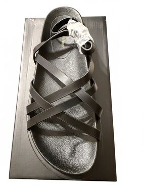 PrettyLittleThing Chunky Multi Criss Cross Pu Strap Sandals, Size 8